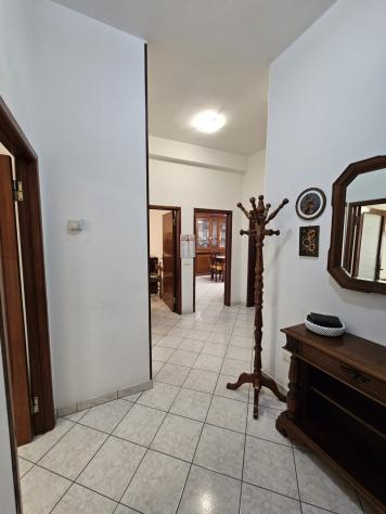 APPARTAMENTO di 4 vani e di 90 mq (FOLLONICA) rif. T14 - Foto 4