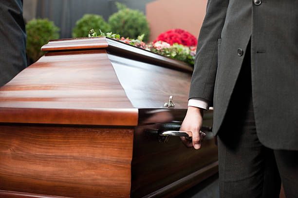 Addetto nel Settore Funebre