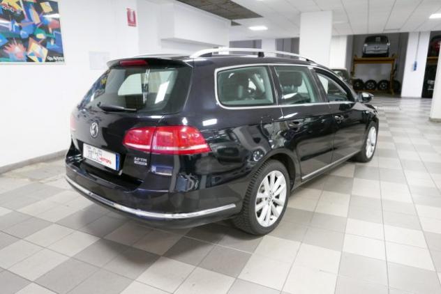 VOLKSWAGEN Passat Variant 2.0 TDI 4motion Highline 4 motion 4x4 rif. 24122408 - Foto 4