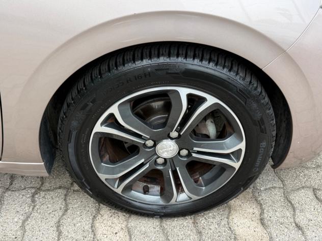 Peugeot 208 1.4 VTi 95 CV 5p. GPL Allure - Foto 9