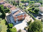 VILLA SINGOLA IN VENDITA CON PARCO PRIVATO-CENTRO ANGUILLARA