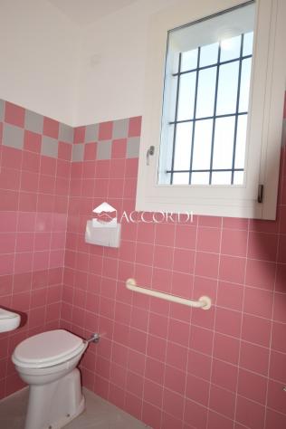 NEGOZIO di 6 vani e di 193 mq (ALTIVOLE) rif. BL059 - Foto 8