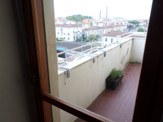 Stanza singola per studenti a Pisa in zona Porta a Mare. - Foto 4