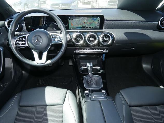 MERCEDES Classe A (W177) A 200 Executive - Foto 9