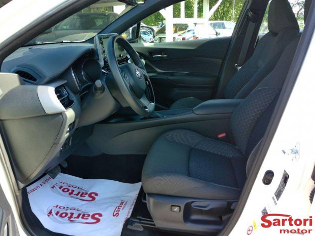 TOYOTA - C-HR - 1.8 Hybrid E-CVT Dynamic - Foto 5
