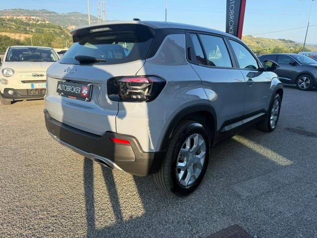Jeep Avenger e-Hybrid 1.2 MHEV e-Hybrid Turbo Altitude - Foto 3