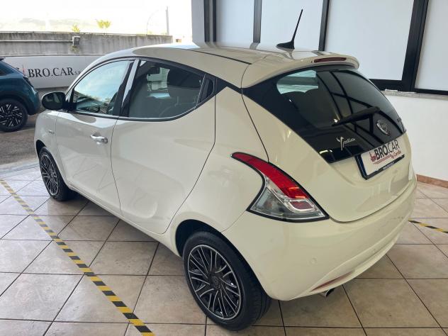 Lancia Ypsilon 1.0 FireFly 70cv S&S Hybrid GOLD PLUS - Foto 4