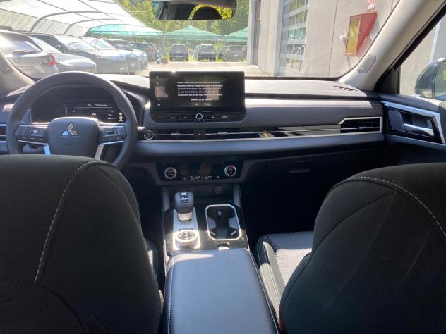 Mitsubishi Outlander PHEV 2.4l PHEV INFORM PRONTA CONSEGNA - Foto 10