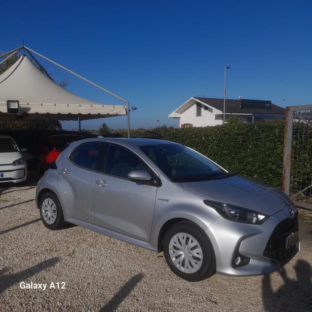 Toyota Yaris 1.5 Hybrid 5 porte Lounge - Foto 3