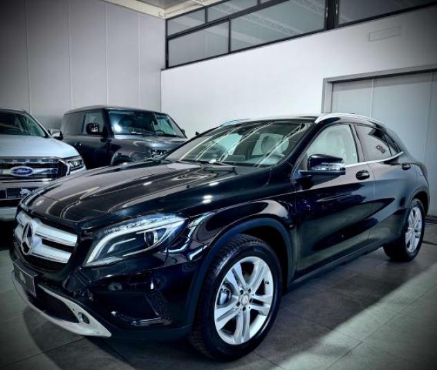 Mercedes-Benz GLA 200 d 136CV Executive Tetto Apribile - Foto 3