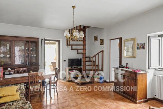 Villa di 144 m² con 4 locali in vendita a Angera - Foto 8