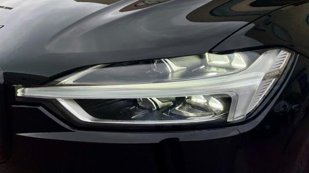 VOLVO XC60 D4 2.0 GEARTRONIC INSCRIPTION 190CV - FULL LED, VIRTUAL COCKPIT, CARPLAY - Foto 4