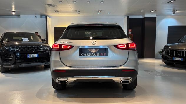 MERCEDES-BENZ GLA 200D 2.0D 150CV - 2021 - Foto 5