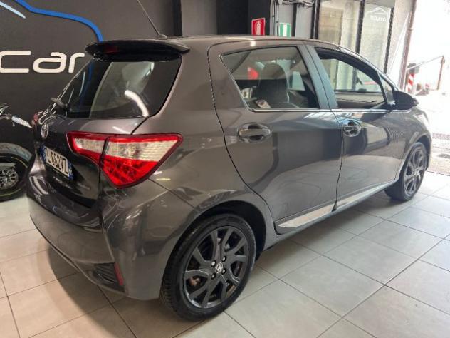 TOYOTA Yaris 1.0 5 porte Lounge rif. 23794661 - Foto 3