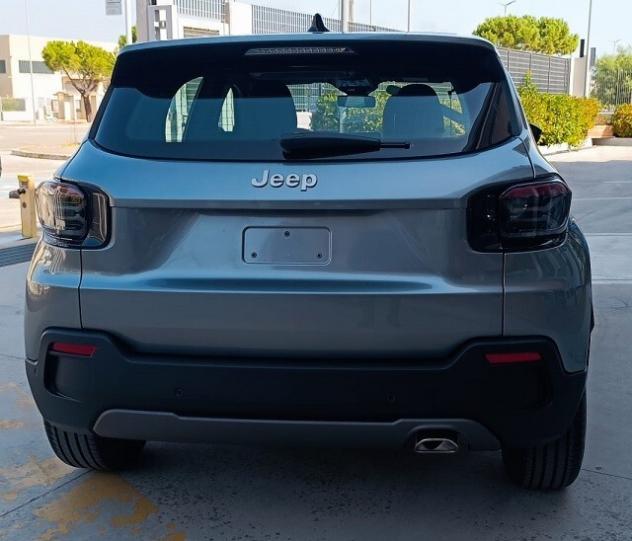 Jeep Avenger e-Hybrid Longitude 1.2 110cv DCT MHEV - Foto 5