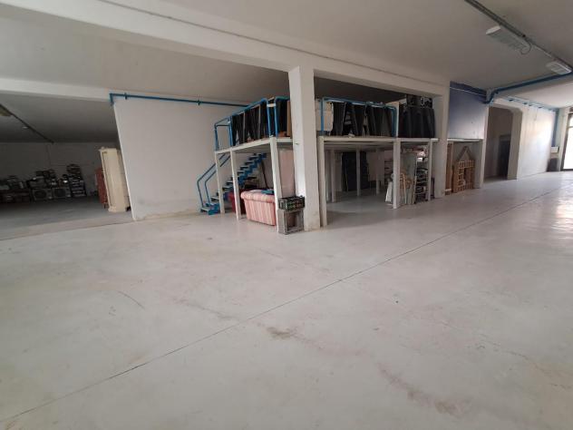 Magazzino in vendita a Ponsacco 460 mq Rif: 1445241 - Foto 2