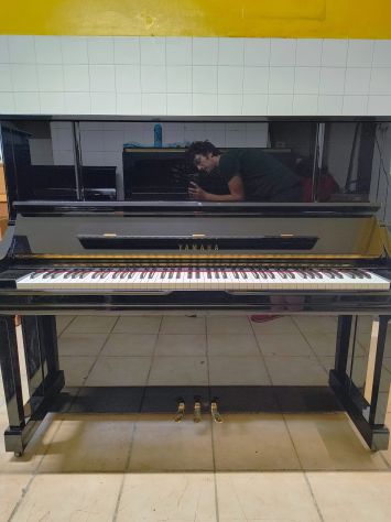 Pianoforte Yamaha YU3 seminuovo modello YU30 con trasporto e panca inclusi