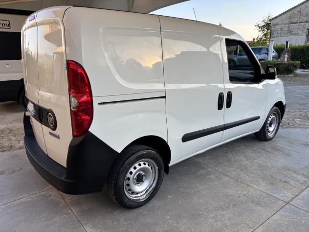 Fiat Doblo Dobl1.6 MJT 105CV business - 11/2020 - Foto 8
