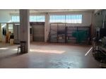 Magazzino con annesso terreno