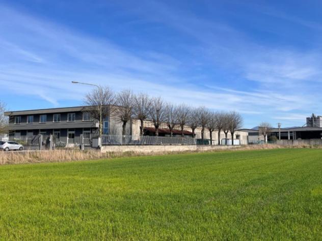 Immobile di 3300 m² con 5 locali in affitto a Torbole Casaglia - Foto 6