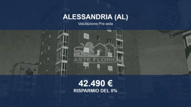 Immobile in asta di 83 m², box auto in vendita a Alessandria