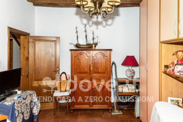 Casa indipendente di 150 m² con più di 5 locali e box auto in vendita a Cetona - Foto 17