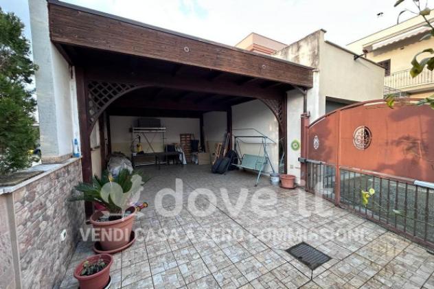 Casa indipendente di 200 m² con 3 locali in vendita a Crispiano - Foto 2
