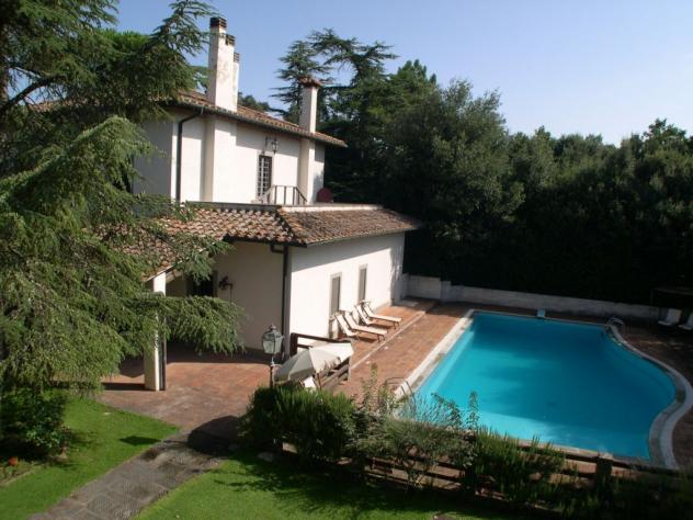 VILLA di 18 vani e di 700 mq (GAMBASSI TERME) rif. G 980 - Foto 9