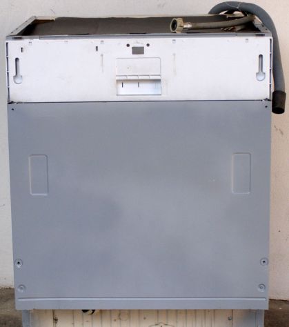 Lavastoviglie Indesit,incasso,consegnata,collegata