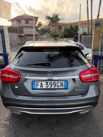 Mercedes-benz GLA 200 200 d Automatic 4Matic Premium - Foto 5