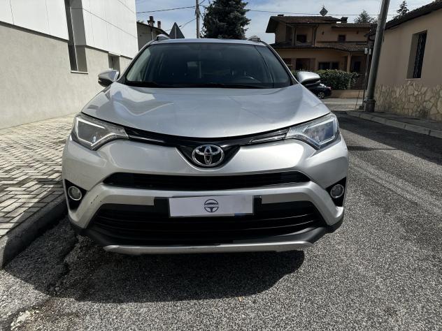 Toyota RAV4 2.0 D-4D 143cv MT Active 2WD - Foto 2