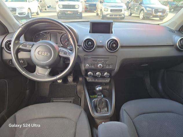 Audi A1 1.6 TDI Attraction - Foto 7