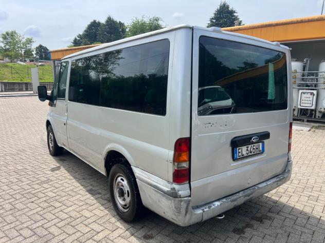 Ford Transit/Tourneo Tourneo 2.5 TD/85CV cat PC Base 9 posti - Foto 6