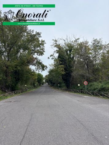 CAPANNONE DIMQ 660 ROMA, ZONA TOR CERVARA. RIF.A-1050 - Foto 2