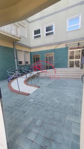 Ampio appartamento con tripla esposizione - Foto 3