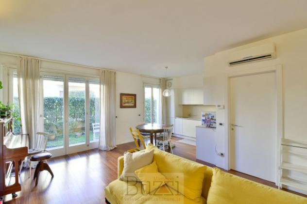 Appartamento di 95 m² con 3 locali e box auto in vendita a Seregno
