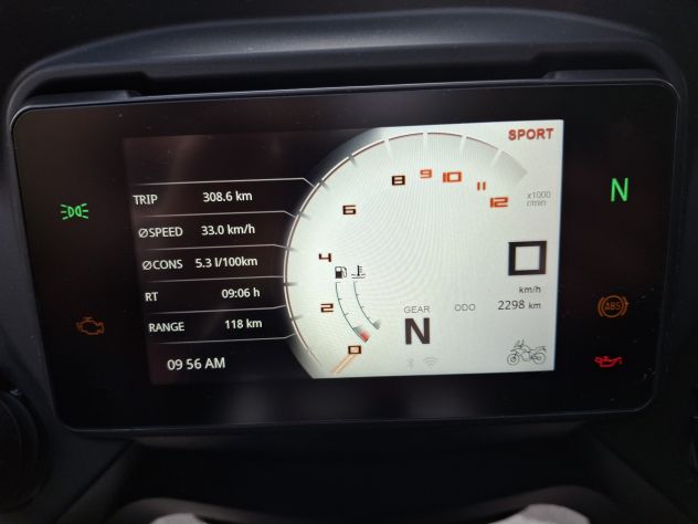 Moto praticamente nuova 2500 km usata poco e nemmeno 2 anni di vita. 4.500 tratt - Foto 9