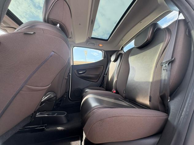 Lancia Ypsilon CAMBIO AUTOMATICO STRAFULL - Foto 10