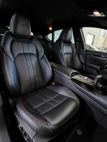 Maserati Levante V6 Diesel 275 CV AWD Gransport - Foto 9