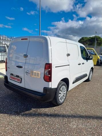 Opel combo 2020 attrezzato 3 posti - Foto 7