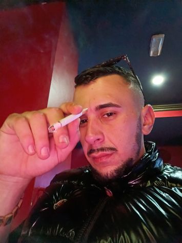 Giovane  ragazzo italiano dotato 21cm - Foto 2 Tel:3509663194