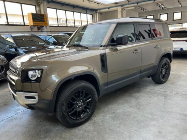 LAND ROVER Defender 110 3.0D I6 200 CV AWD Auto S rif. 23990076 - Foto 9