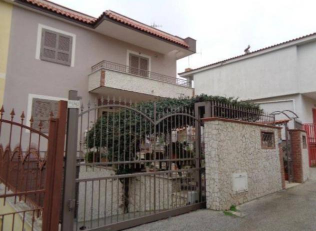 Immobile in asta di 131 m² con più di 5 locali e box auto in vendita a Giugliano in Campania - Foto 2