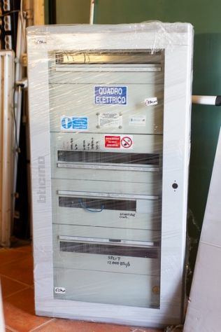 Quadro Elettrico Usato – 24416