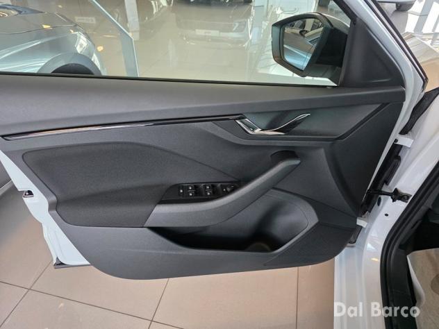 Škoda Kamiq 1.0 TSI Black Dots DSG 85kW - Foto 9