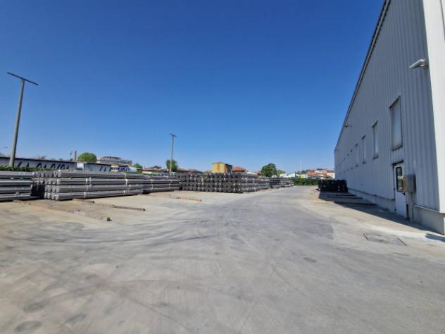 Immobile di 8250 m² con più di 5 locali in affitto a Abbiategrasso - Foto 5