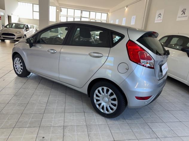 Ford Fiesta 1.0 5 porte Plus - Foto 7