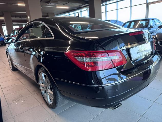 Mercedes-Benz Classe E E Coupe 220 cdi be Avantgarde - Foto 4