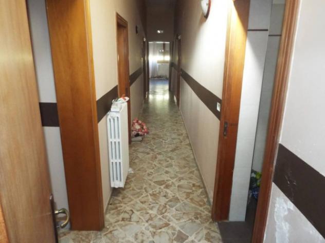 Immobile in asta di 261 m² con più di 5 locali e box auto in vendita a Lizzanello - Foto 12