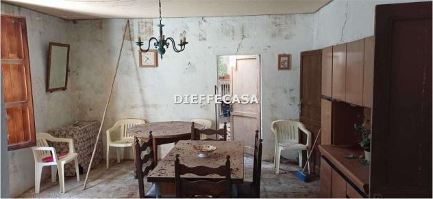 V2620 - In vendita casa indipendente con magazzino e terreno in periferia - Foto 17